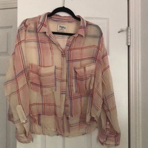 Holding horse button up. Size small. Like new.